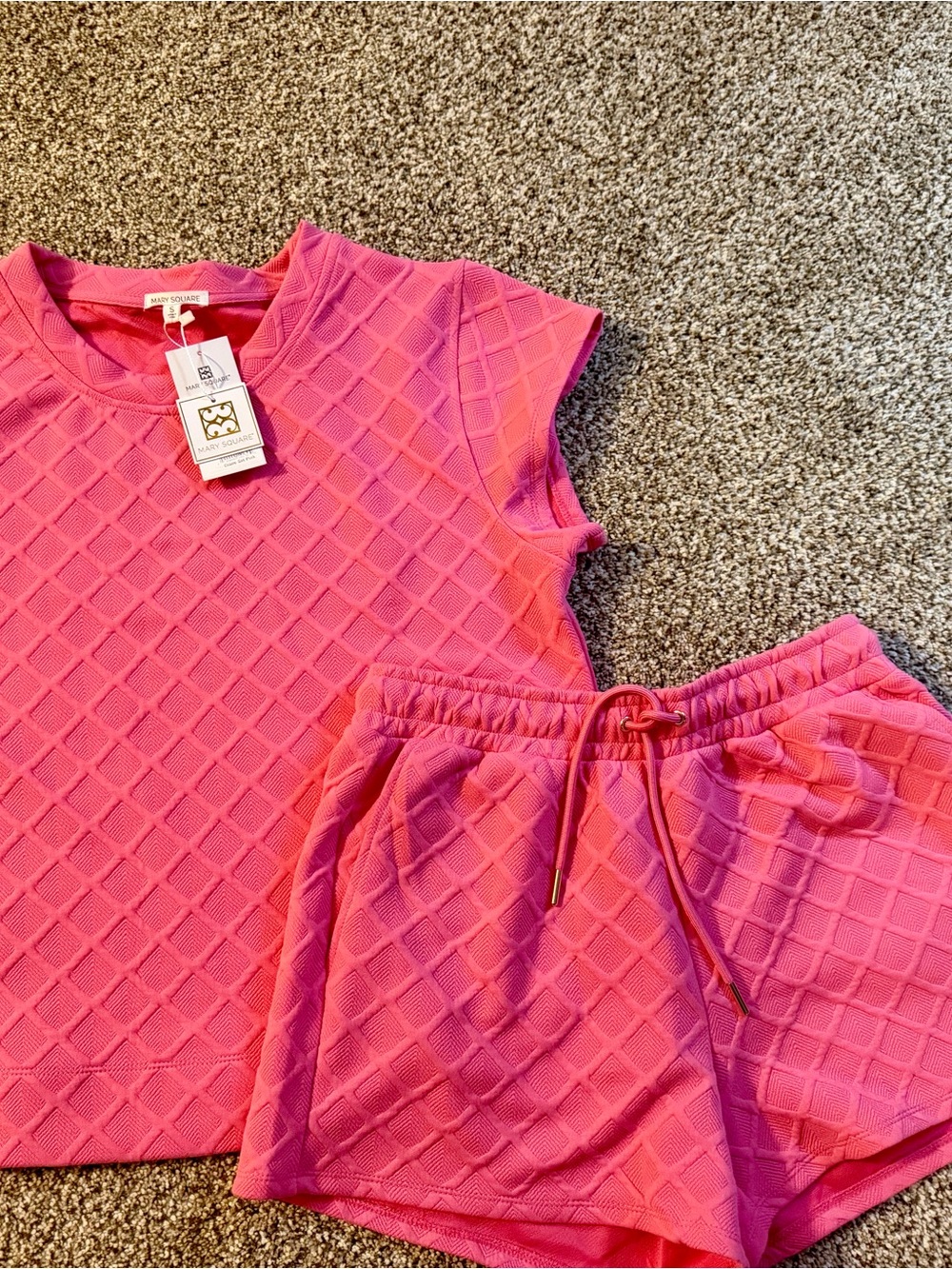 Women’s Pink Diamond-Texture Short Pajama Set - Brand: Mary Square